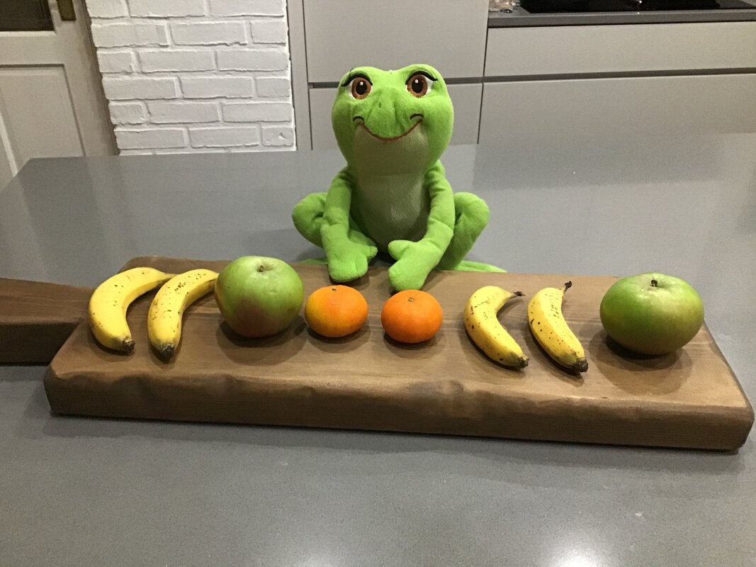 Image of Fred the Frog - Patterns with fruit