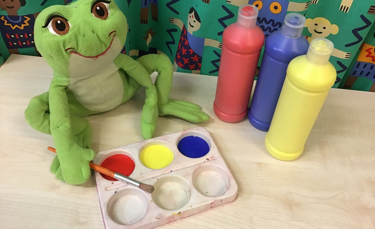 Image of Fred the Frog - Can you help Fred make a rainbow?